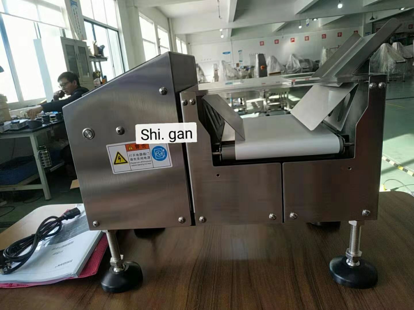 Small Mini Automatic Check Weigher High Precision Left And Right Weight Sorting Machine